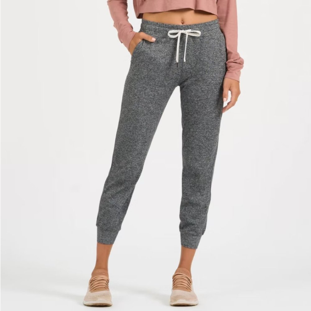 Vuori Performance Joggers Heather Grey NWT